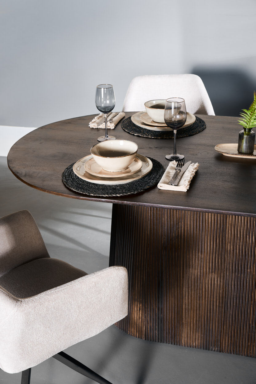 Japandi Eettafel Ovaal - Bruin - 230cm